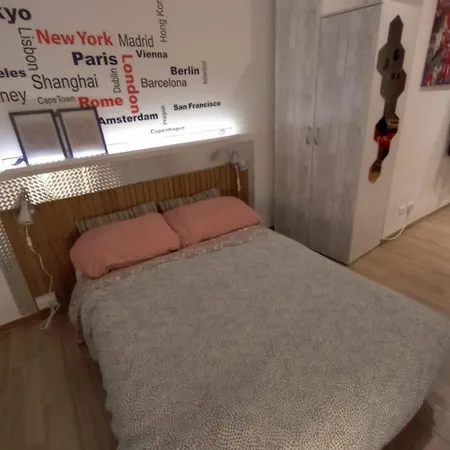 Apartment Perry Maison Genoa